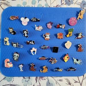 Disney Trading Pins Cats & Dogs Lot (33 Pins), CHESHIRE CAT, LADY, TRAMP, DUG+++